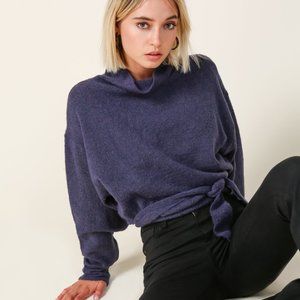 NWOT Line & Dot Oriana Tied Turtleneck Sweater S